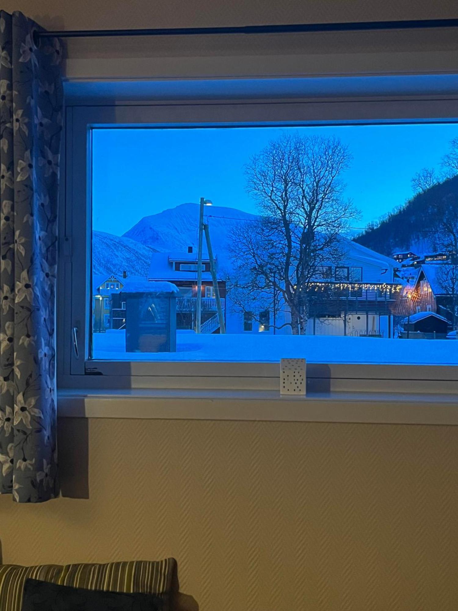 Appartamento Fantastisk Utsikt! Gratis Parkering Tromsø Esterno foto