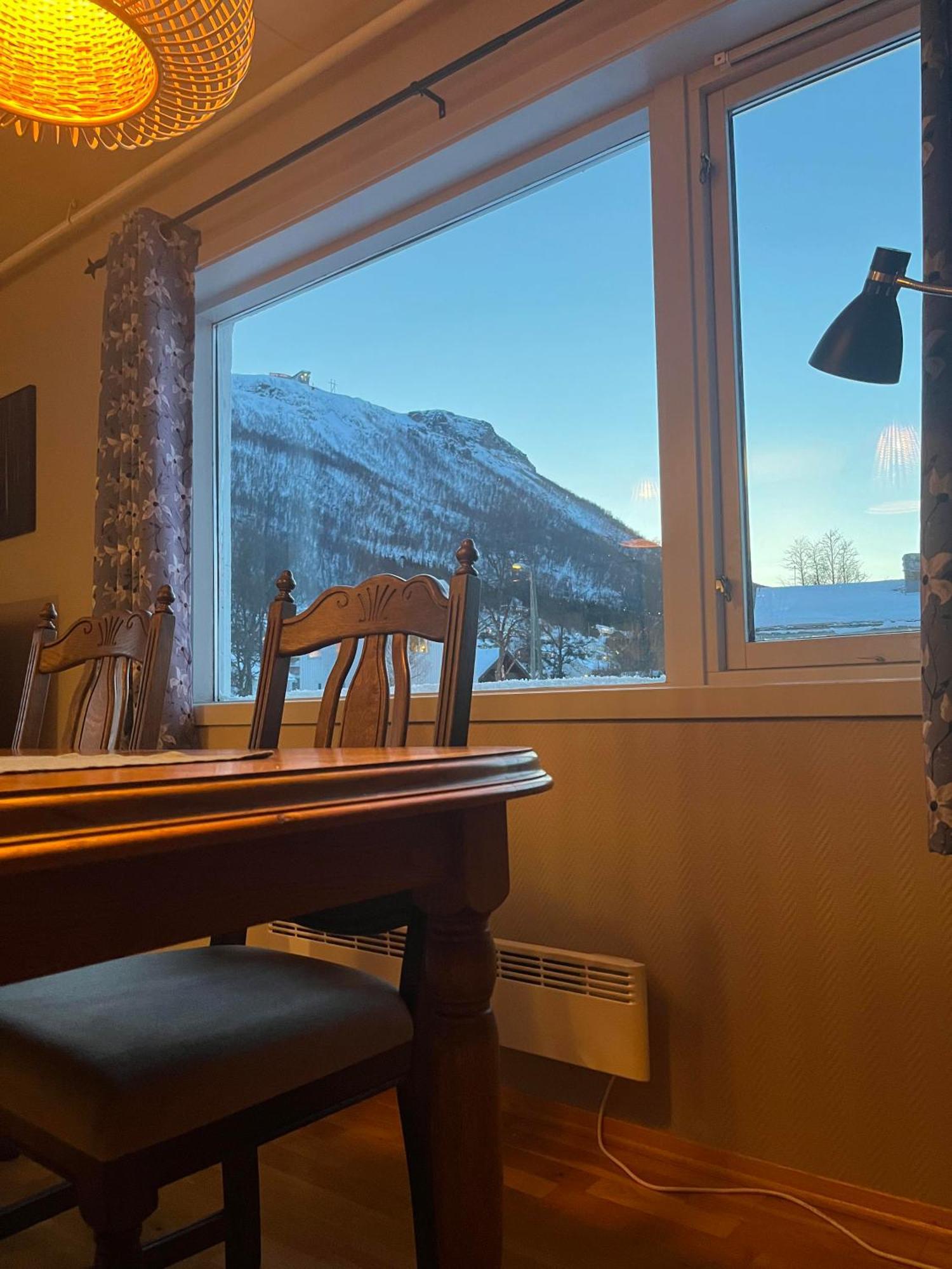 Appartamento Fantastisk Utsikt! Gratis Parkering Tromsø Esterno foto